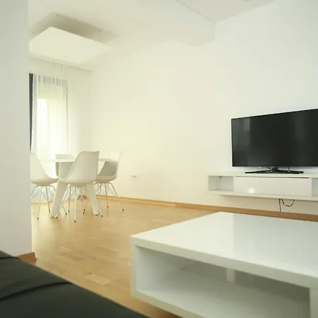 Modern Downtown براشوف