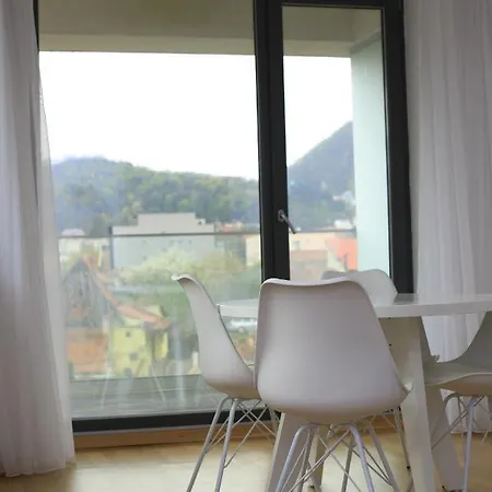 Modern Downtown Apartamento